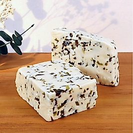 VAN OTLU PEYNİRİ (1KG)